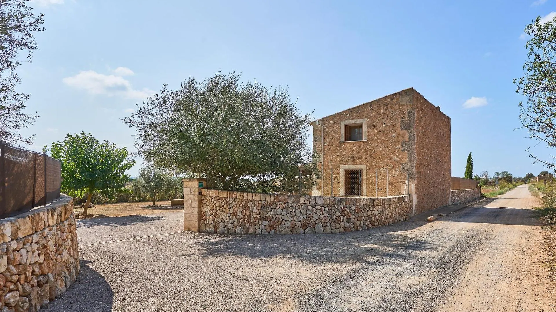 Holiday home Finca Barralina Campos